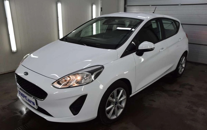 Ford Fiesta cena 49899 przebieg: 66250, rok produkcji 2020 z Czarnków małe 254